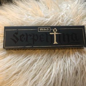 Kat Von D 🐍 Serpentina 🐍 Eyeshadow Palette